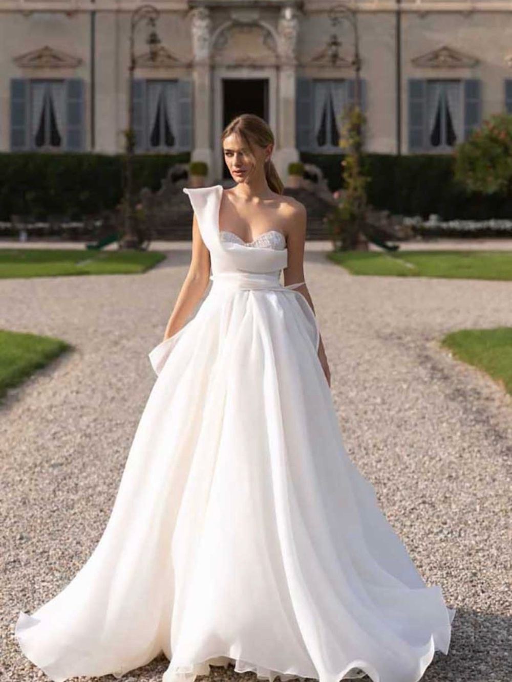 Pollardi Distinction Elegant One-Shoulder Ball Gown Dress